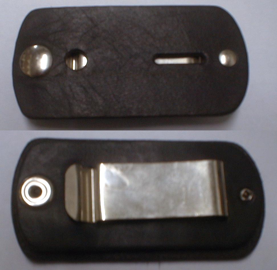 Porte-insigne, attache de métal, rivet et bouton pression